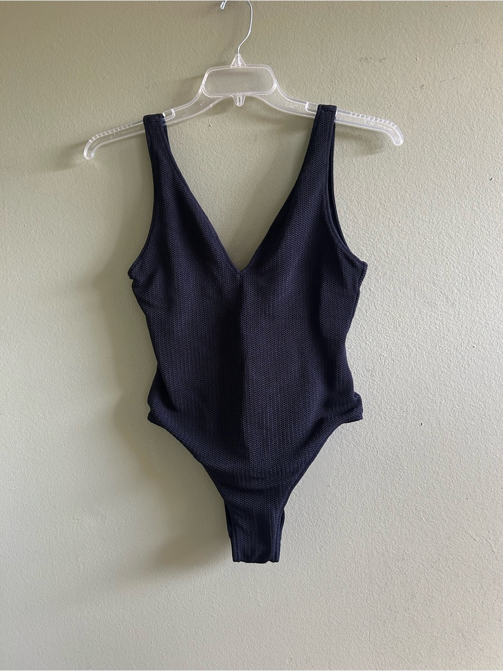 Seafolly Black Sea Dive Deep V-Neck Ribbed One-Piece Swimsuit Sz 14